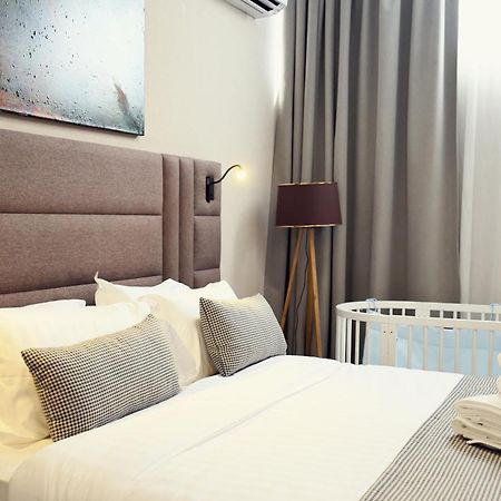 Hotel Dirista Shkodër Buitenkant foto