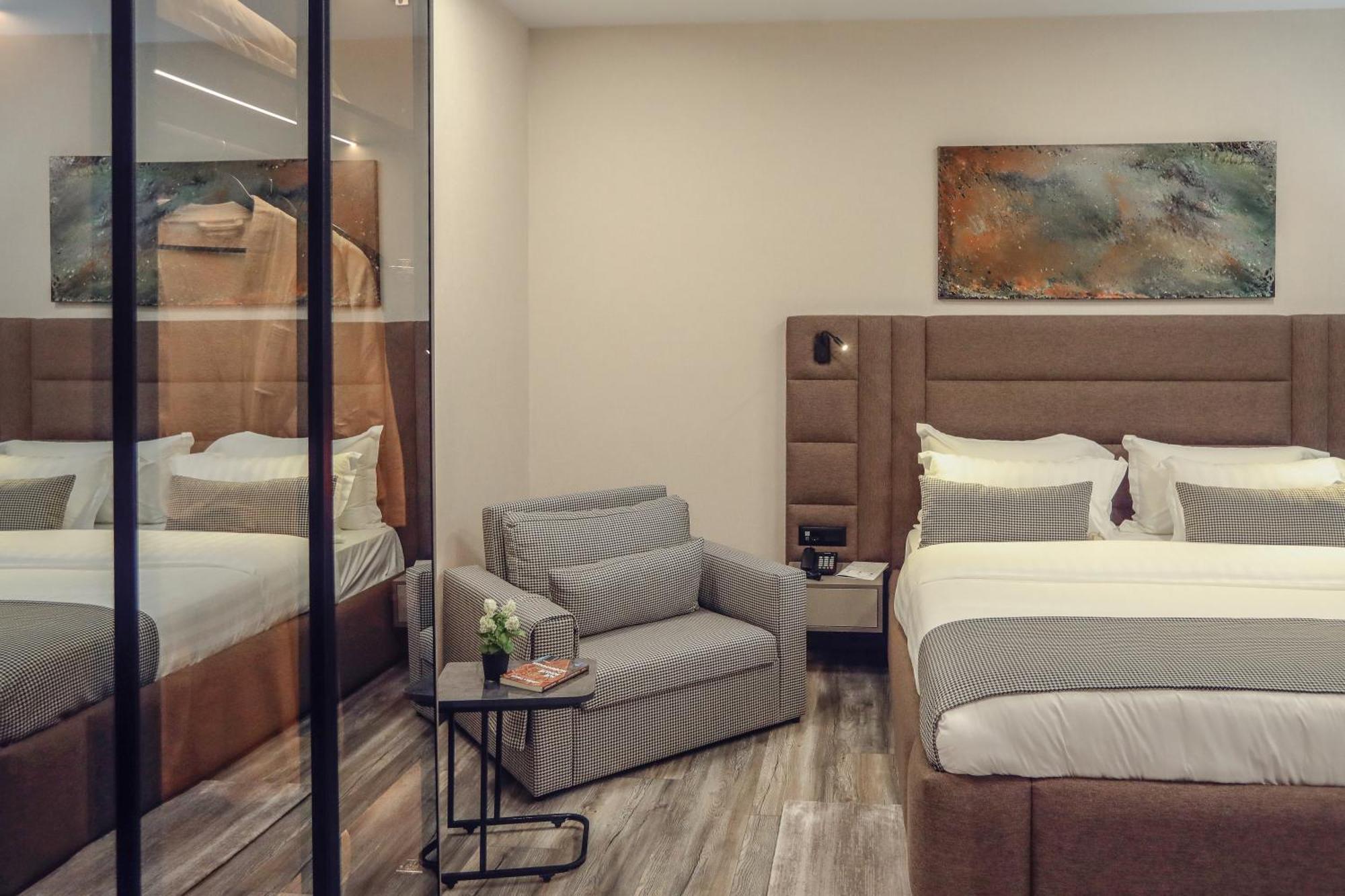 Hotel Dirista Shkodër Buitenkant foto