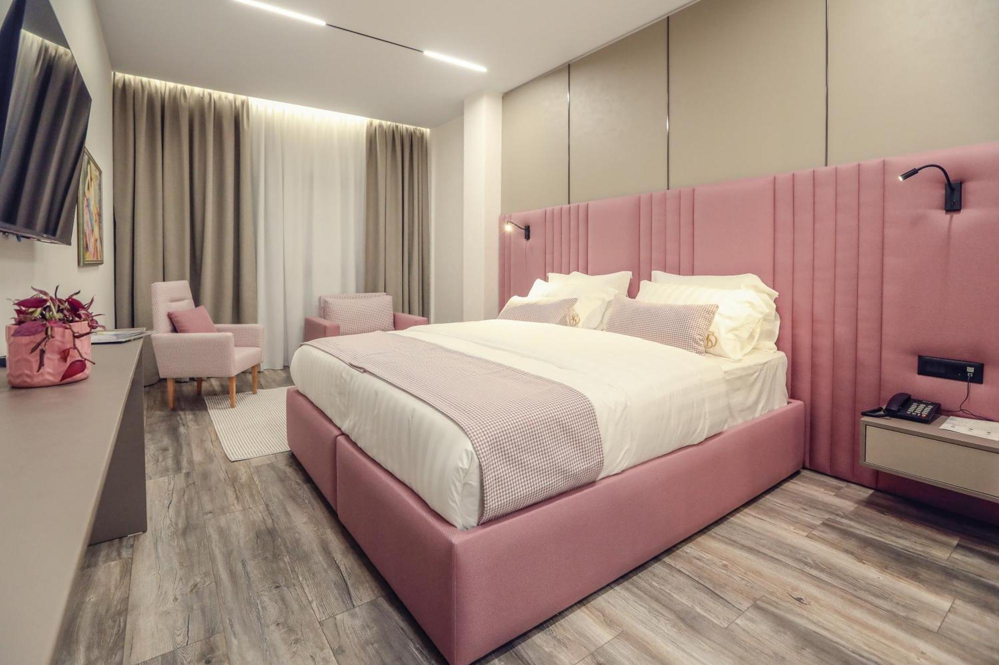 Hotel Dirista Shkodër Buitenkant foto