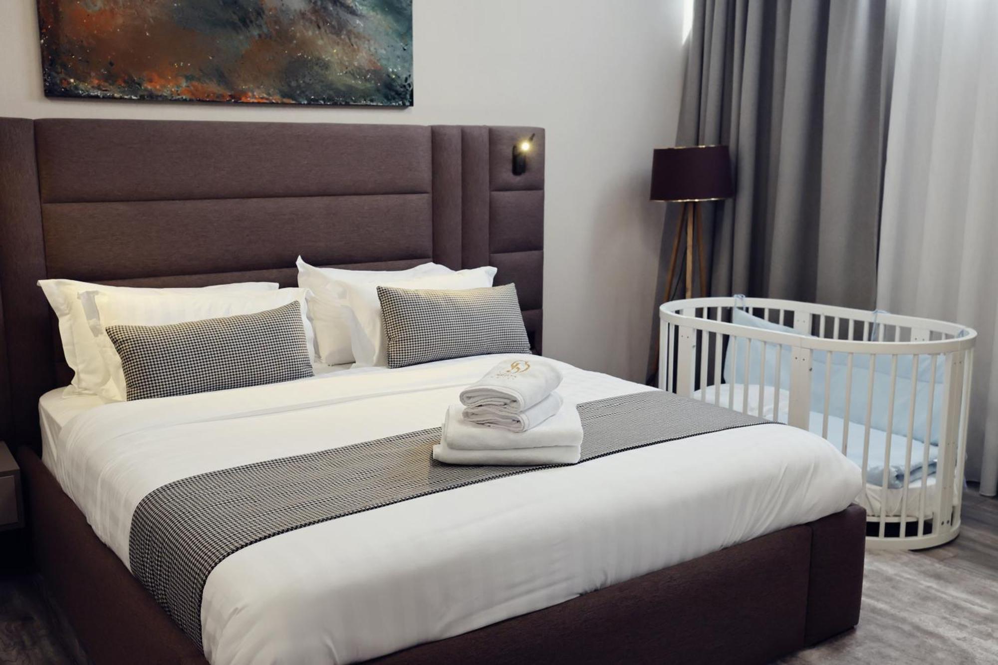 Hotel Dirista Shkodër Buitenkant foto
